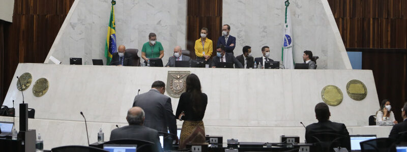Assembleia aprova projeto que visa a flexibilização do uso de máscaras no Paraná