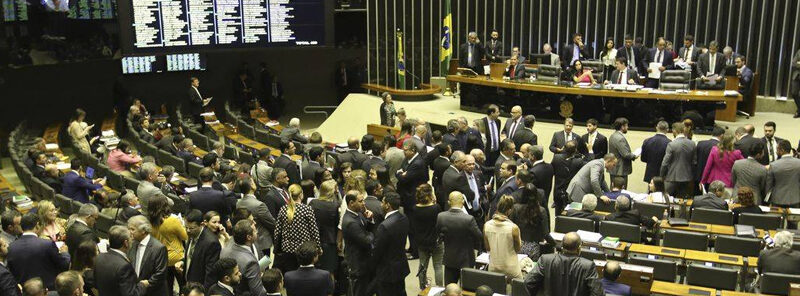 Reforma tributária deve ficar para 2023