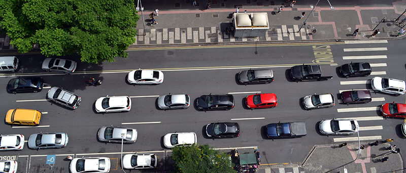 CI aprova permissão para taxistas financiarem carros pelo Pronampe
